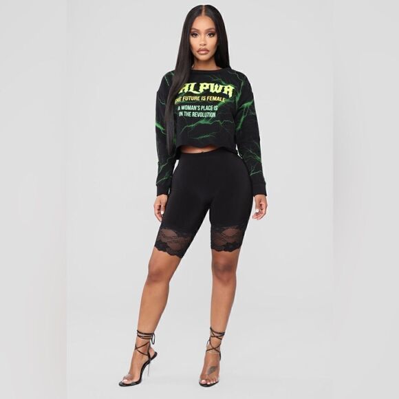 Empowering Fashion Nova "Power of Women" Crop Top - Picture 1 of 9